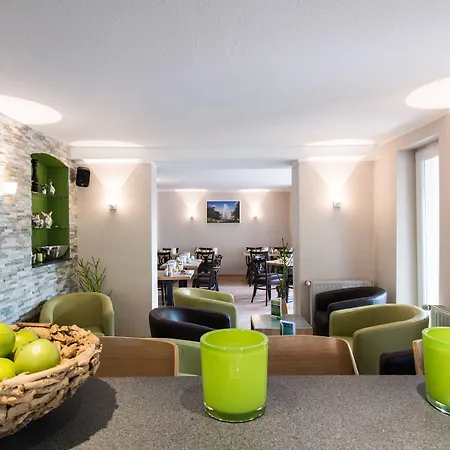 Hotel Am Herkules 3*