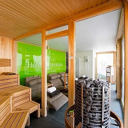 Am Herkules Hotel 3*