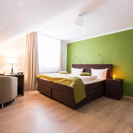 Am Herkules 3*