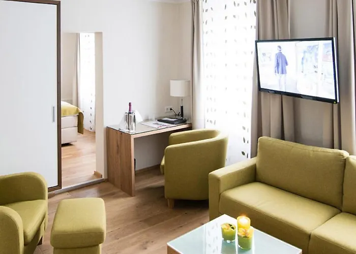 Am Herkules Hotel 3*