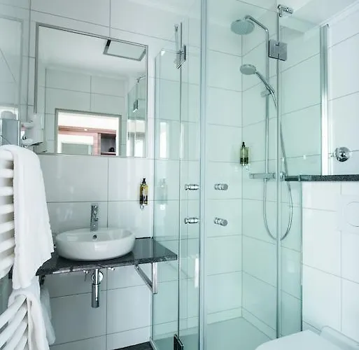 Hotel Am Herkules 3*